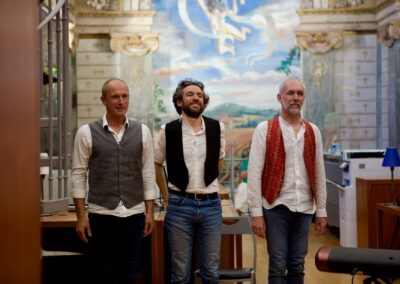 Groupe Piatone, Concert dans une bibliothèque à Toulouse, trois musiciens